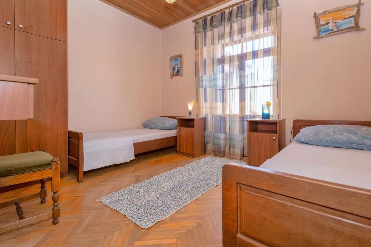 Holiday House With A Parking Space Svirce, Hvar - 17682 Vrbanj Bagian luar foto